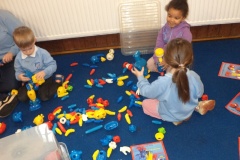Pre-school Building games at Ridgeway Playgroup